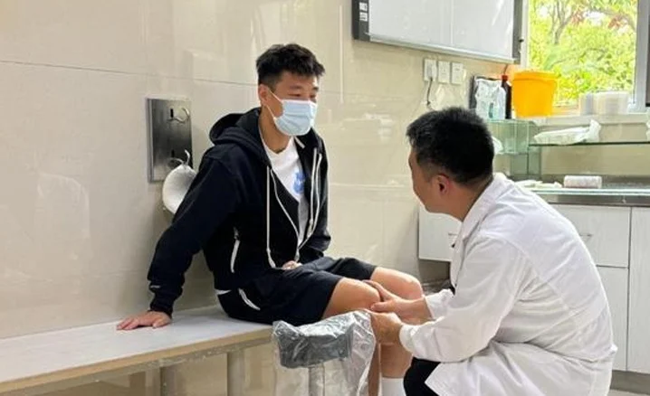 传球